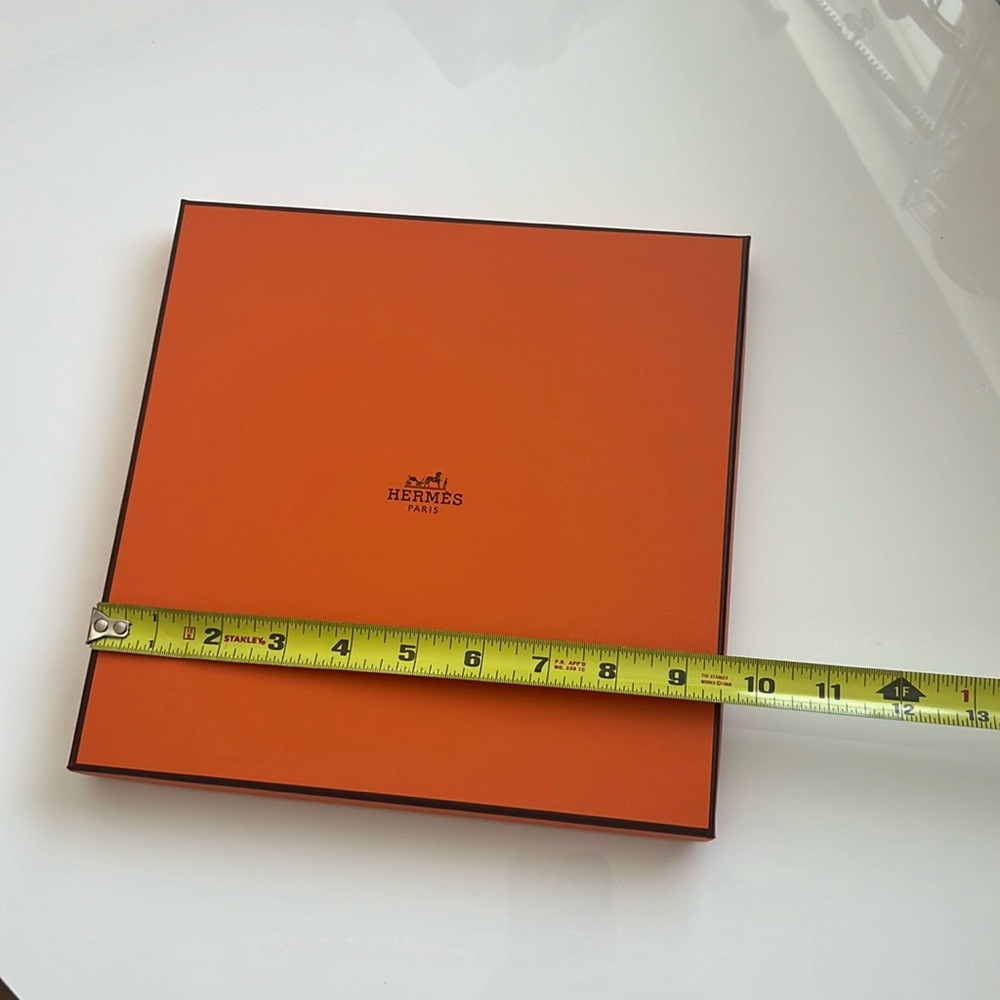 COPY - Hermes package box